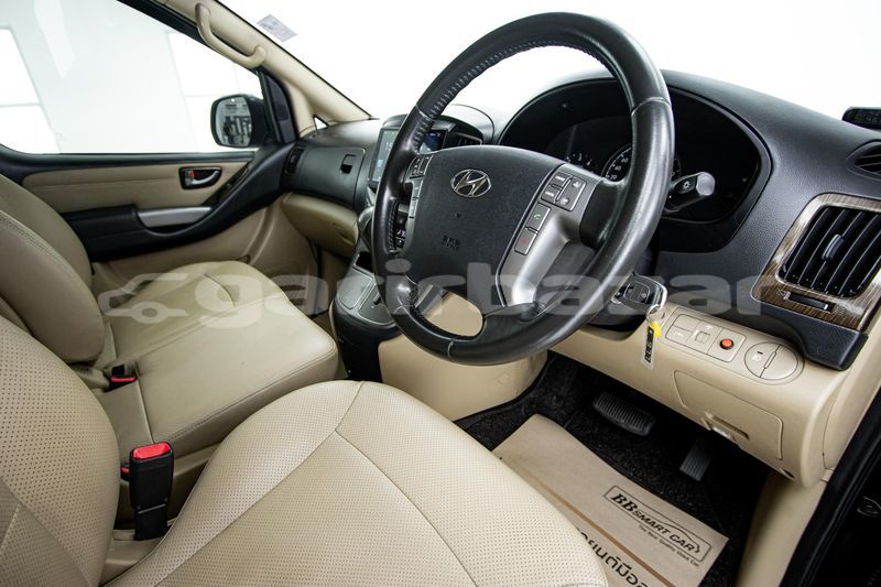 Big with watermark hyundai h1 bangkok bangkok 71015