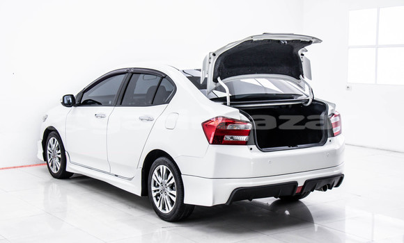 ซื้อ รถมือสอง Honda City ขาว รถยนต์ ใน %{เมือง} ใน กรุงเทพมหานคร ซื้อ รถมือสอง Honda City ขาว รถยนต์ ใน %{เมือง} ใน กรุงเทพมหานคร