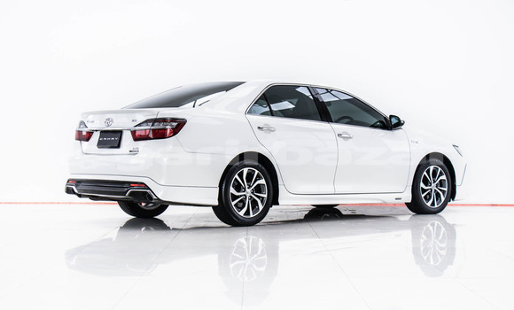 Buy Used Toyota Camry White Car in Bangkok in Bangkok Buy Used Toyota Camry White Car in Bangkok in Bangkok