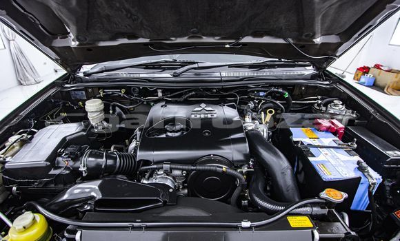 Buy Used Mitsubishi Pajero Brown Car in Bangkok in Bangkok Buy Used Mitsubishi Pajero Brown Car in Bangkok in Bangkok