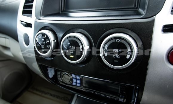 Buy Used Mitsubishi Pajero Brown Car in Bangkok in Bangkok Buy Used Mitsubishi Pajero Brown Car in Bangkok in Bangkok