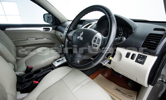 Buy Used Mitsubishi Pajero Brown Car in Bangkok in Bangkok Buy Used Mitsubishi Pajero Brown Car in Bangkok in Bangkok