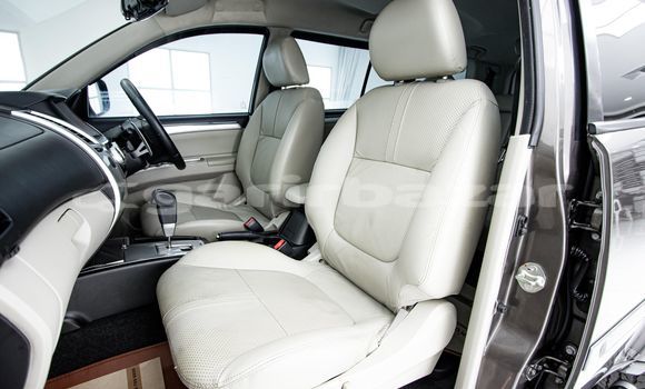 Buy Used Mitsubishi Pajero Brown Car in Bangkok in Bangkok Buy Used Mitsubishi Pajero Brown Car in Bangkok in Bangkok