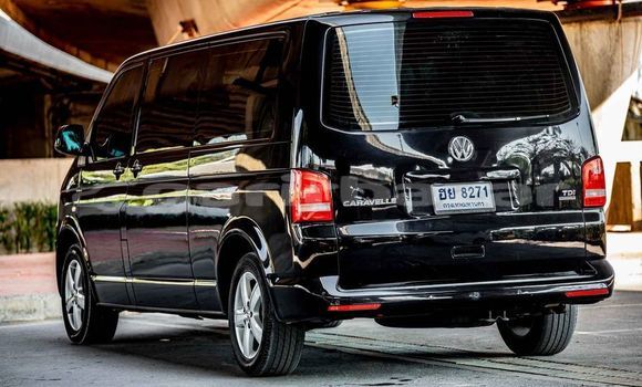 ซื้อ รถมือสอง Volkswagen Caravelle สีดำ รถยนต์ ใน %{เมือง} ใน กรุงเทพมหานคร