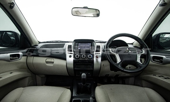 ซื้อ รถมือสอง Mitsubishi Pajero สีดำ รถยนต์ ใน %{เมือง} ใน กรุงเทพมหานคร ซื้อ รถมือสอง Mitsubishi Pajero สีดำ รถยนต์ ใน %{เมือง} ใน กรุงเทพมหานคร