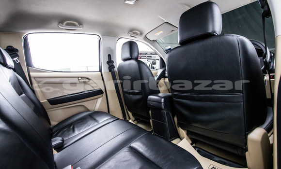 Buy Used Isuzu D-Max White Car in Bangkok in Bangkok Buy Used Isuzu D-Max White Car in Bangkok in Bangkok