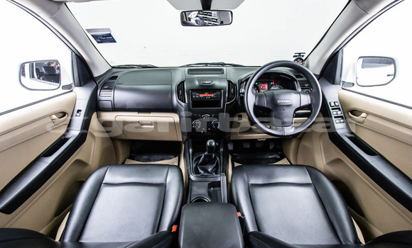 Buy Used Isuzu D-Max White Car in Bangkok in Bangkok Buy Used Isuzu D-Max White Car in Bangkok in Bangkok