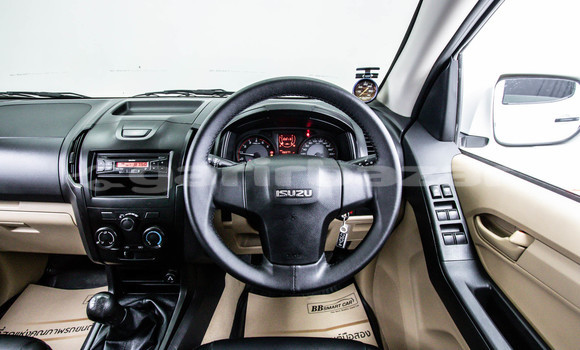 Buy Used Isuzu D-Max White Car in Bangkok in Bangkok Buy Used Isuzu D-Max White Car in Bangkok in Bangkok