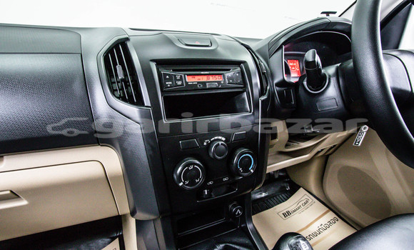 Buy Used Isuzu D-Max White Car in Bangkok in Bangkok Buy Used Isuzu D-Max White Car in Bangkok in Bangkok