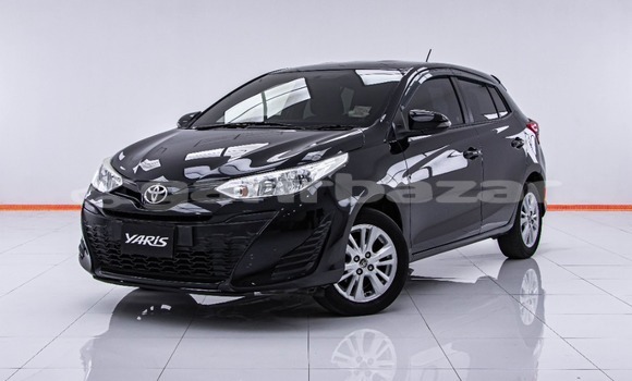 ซื้อ รถมือสอง Toyota Yaris สีดำ รถยนต์ ใน %{เมือง} ใน กรุงเทพมหานคร