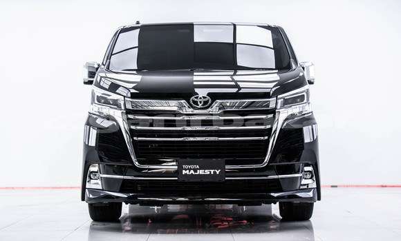 Buy Used Toyota Crown Majesta Black Car in Bangkok in Bangkok Buy Used Toyota Crown Majesta Black Car in Bangkok in Bangkok