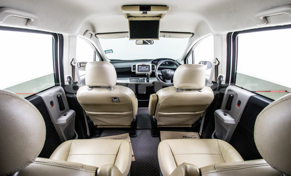 Buy Used Honda Freed White Car in Bangkok in Bangkok Buy Used Honda Freed White Car in Bangkok in Bangkok