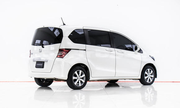 Buy Used Honda Freed White Car in Bangkok in Bangkok Buy Used Honda Freed White Car in Bangkok in Bangkok