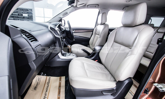 Buy Used Isuzu MU-X Brown Car in Bangkok in Bangkok Buy Used Isuzu MU-X Brown Car in Bangkok in Bangkok