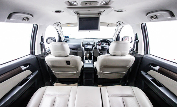 Buy Used Isuzu MU-X Brown Car in Bangkok in Bangkok Buy Used Isuzu MU-X Brown Car in Bangkok in Bangkok