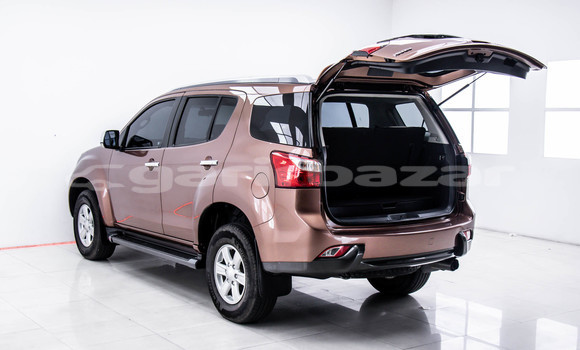 Buy Used Isuzu MU-X Brown Car in Bangkok in Bangkok Buy Used Isuzu MU-X Brown Car in Bangkok in Bangkok