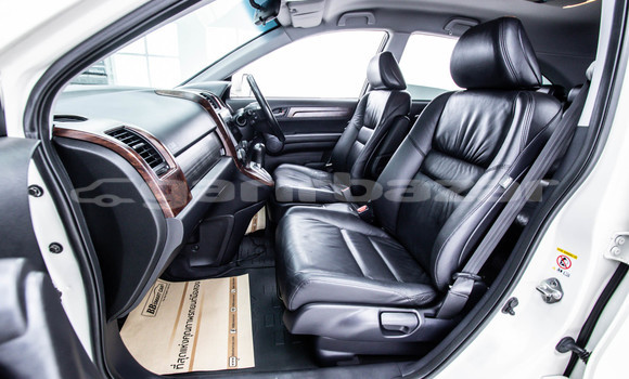 Buy Used Honda CR-V White Car in Bangkok in Bangkok Buy Used Honda CR-V White Car in Bangkok in Bangkok