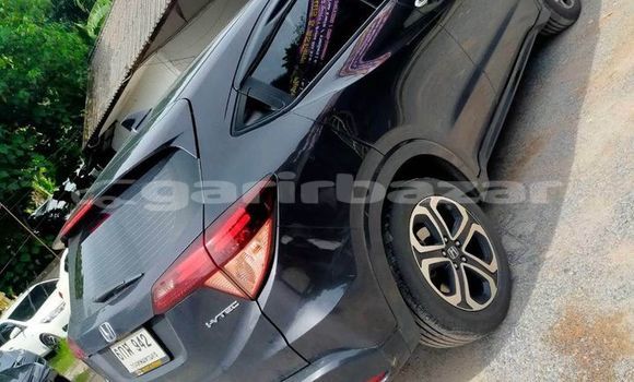 ซื้อ รถมือสอง Honda HR-V สีดำ รถยนต์ ใน %{เมือง} ใน กรุงเทพมหานคร ซื้อ รถมือสอง Honda HR-V สีดำ รถยนต์ ใน %{เมือง} ใน กรุงเทพมหานคร