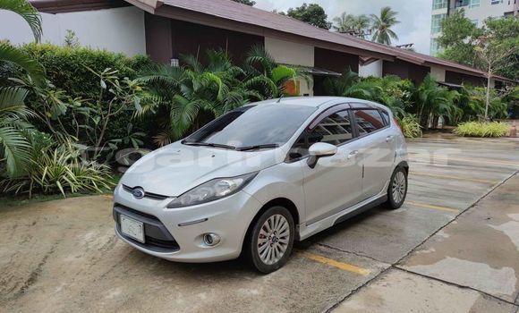 ซื้อ รถมือสอง Ford Fiesta อื่น ๆ รถยนต์ ใน %{เมือง} ใน กรุงเทพมหานคร