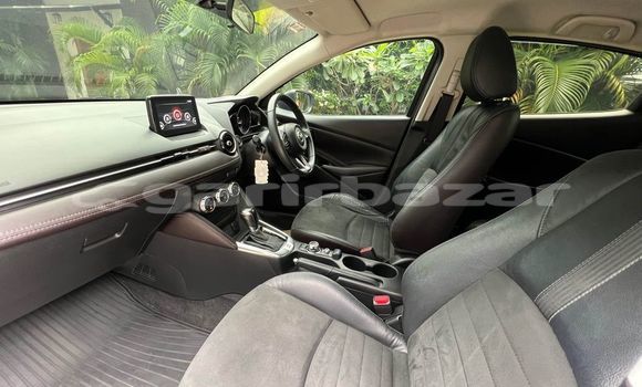 ซื้อ รถมือสอง Mazda 2 สีดำ รถยนต์ ใน %{เมือง} ใน กรุงเทพมหานคร ซื้อ รถมือสอง Mazda 2 สีดำ รถยนต์ ใน %{เมือง} ใน กรุงเทพมหานคร