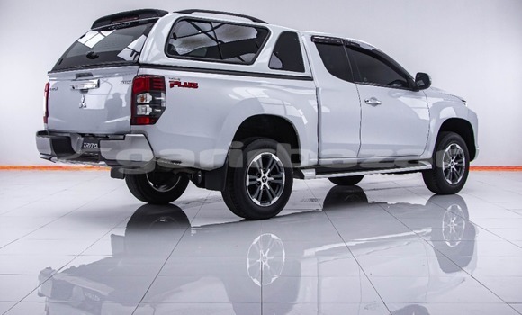 ซื้อ รถมือสอง Mitsubishi Triton ขาว รถยนต์ ใน %{เมือง} ใน กรุงเทพมหานคร ซื้อ รถมือสอง Mitsubishi Triton ขาว รถยนต์ ใน %{เมือง} ใน กรุงเทพมหานคร
