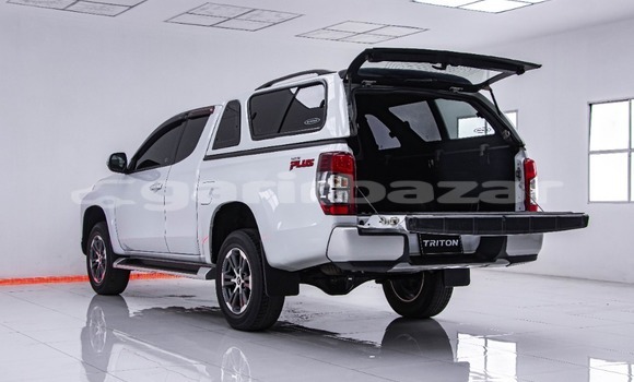 ซื้อ รถมือสอง Mitsubishi Triton ขาว รถยนต์ ใน %{เมือง} ใน กรุงเทพมหานคร ซื้อ รถมือสอง Mitsubishi Triton ขาว รถยนต์ ใน %{เมือง} ใน กรุงเทพมหานคร