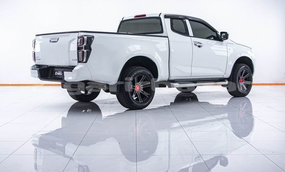 Buy Used Isuzu D-Max White Car in Bangkok in Bangkok Buy Used Isuzu D-Max White Car in Bangkok in Bangkok