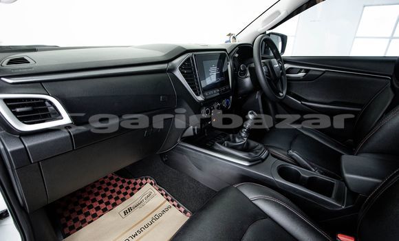 Buy Used Isuzu D-Max White Car in Bangkok in Bangkok Buy Used Isuzu D-Max White Car in Bangkok in Bangkok