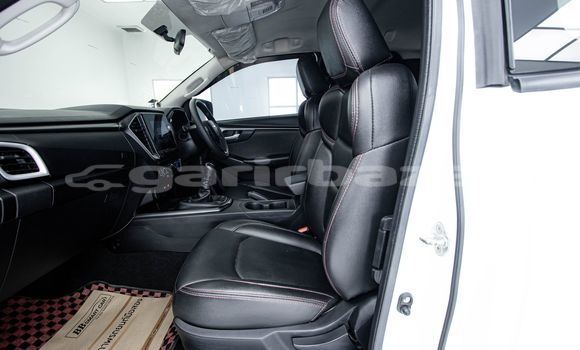 Buy Used Isuzu D-Max White Car in Bangkok in Bangkok Buy Used Isuzu D-Max White Car in Bangkok in Bangkok