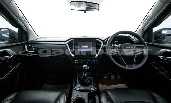 Buy Used Isuzu D-Max White Car in Bangkok in Bangkok Buy Used Isuzu D-Max White Car in Bangkok in Bangkok