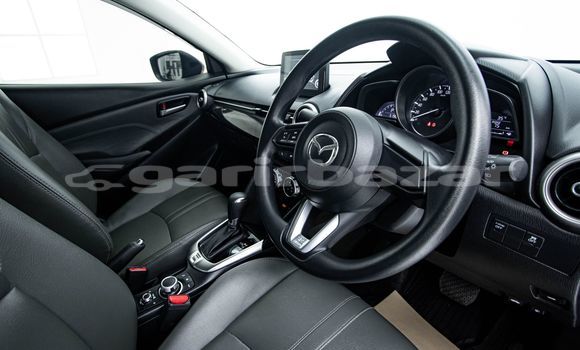 ซื้อ รถมือสอง Mazda 2 สีดำ รถยนต์ ใน %{เมือง} ใน กรุงเทพมหานคร ซื้อ รถมือสอง Mazda 2 สีดำ รถยนต์ ใน %{เมือง} ใน กรุงเทพมหานคร