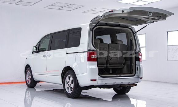 Buy Used Mitsubishi Delica White Car in Bangkok in Bangkok Buy Used Mitsubishi Delica White Car in Bangkok in Bangkok