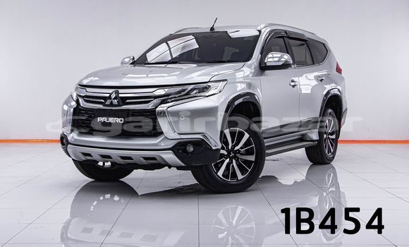 ซื้อ รถมือสอง Mitsubishi Pajero อื่น ๆ รถยนต์ ใน %{เมือง} ใน กรุงเทพมหานคร