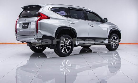 Buy Used Mitsubishi Pajero Other Car in Bangkok in Bangkok Buy Used Mitsubishi Pajero Other Car in Bangkok in Bangkok