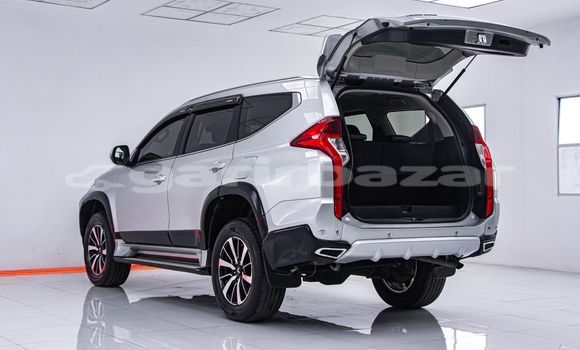 Buy Used Mitsubishi Pajero Other Car in Bangkok in Bangkok Buy Used Mitsubishi Pajero Other Car in Bangkok in Bangkok