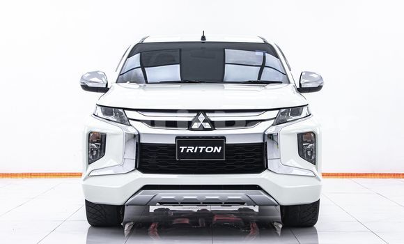 Buy Used Mitsubishi Triton White Car in Bangkok in Bangkok Buy Used Mitsubishi Triton White Car in Bangkok in Bangkok