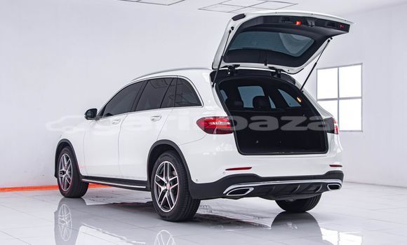 ซื้อ รถมือสอง Mercedes-Benz GLC 250D ขาว รถยนต์ ใน %{เมือง} ใน กรุงเทพมหานคร ซื้อ รถมือสอง Mercedes-Benz GLC 250D ขาว รถยนต์ ใน %{เมือง} ใน กรุงเทพมหานคร