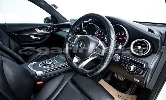 ซื้อ รถมือสอง Mercedes-Benz GLC 250D ขาว รถยนต์ ใน %{เมือง} ใน กรุงเทพมหานคร ซื้อ รถมือสอง Mercedes-Benz GLC 250D ขาว รถยนต์ ใน %{เมือง} ใน กรุงเทพมหานคร