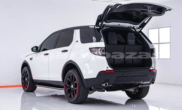 ซื้อ รถมือสอง Land Rover Discovery Sport ขาว รถยนต์ ใน %{เมือง} ใน กรุงเทพมหานคร ซื้อ รถมือสอง Land Rover Discovery Sport ขาว รถยนต์ ใน %{เมือง} ใน กรุงเทพมหานคร