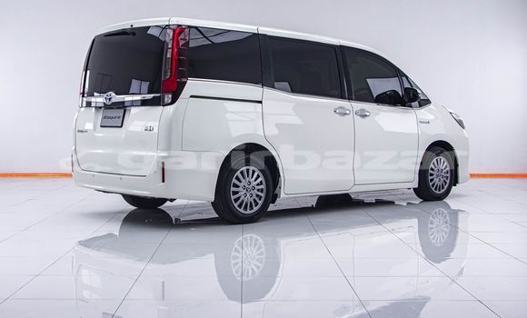 ซื้อ รถมือสอง Toyota Esquire ขาว รถยนต์ ใน %{เมือง} ใน กรุงเทพมหานคร ซื้อ รถมือสอง Toyota Esquire ขาว รถยนต์ ใน %{เมือง} ใน กรุงเทพมหานคร