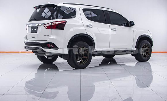Buy Used Isuzu MU-X White Car in Bangkok in Bangkok Buy Used Isuzu MU-X White Car in Bangkok in Bangkok