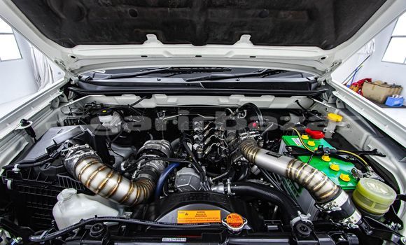 Buy Used Isuzu MU-X White Car in Bangkok in Bangkok Buy Used Isuzu MU-X White Car in Bangkok in Bangkok