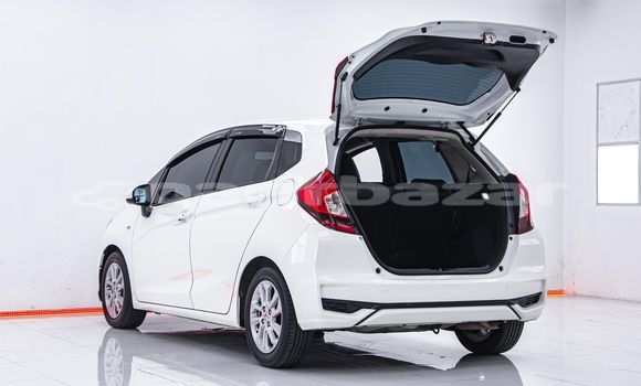Buy Used Honda Jazz White Car in Bangkok in Bangkok Buy Used Honda Jazz White Car in Bangkok in Bangkok
