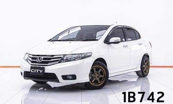 ซื้อ รถมือสอง Honda City ขาว รถยนต์ ใน %{เมือง} ใน กรุงเทพมหานคร