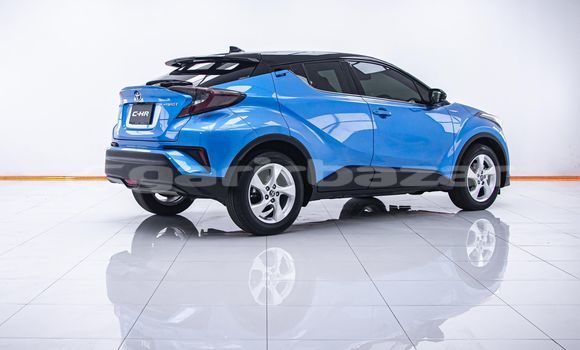 Buy Used Toyota C-HR Blue Car in Bangkok in Bangkok Buy Used Toyota C-HR Blue Car in Bangkok in Bangkok
