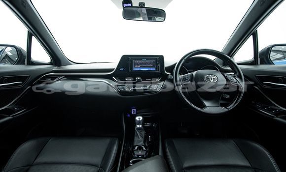 Buy Used Toyota C-HR Blue Car in Bangkok in Bangkok Buy Used Toyota C-HR Blue Car in Bangkok in Bangkok