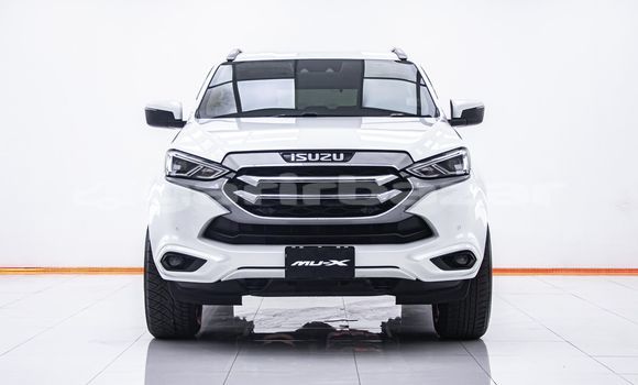 Buy Used Isuzu MU-X White Car in Bangkok in Bangkok Buy Used Isuzu MU-X White Car in Bangkok in Bangkok