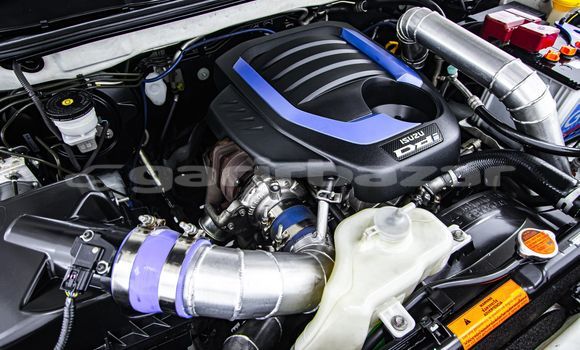 Buy Used Isuzu MU-X White Car in Bangkok in Bangkok Buy Used Isuzu MU-X White Car in Bangkok in Bangkok