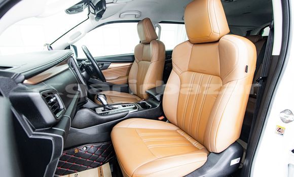 Buy Used Isuzu MU-X White Car in Bangkok in Bangkok Buy Used Isuzu MU-X White Car in Bangkok in Bangkok