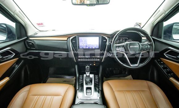 Buy Used Isuzu MU-X White Car in Bangkok in Bangkok Buy Used Isuzu MU-X White Car in Bangkok in Bangkok